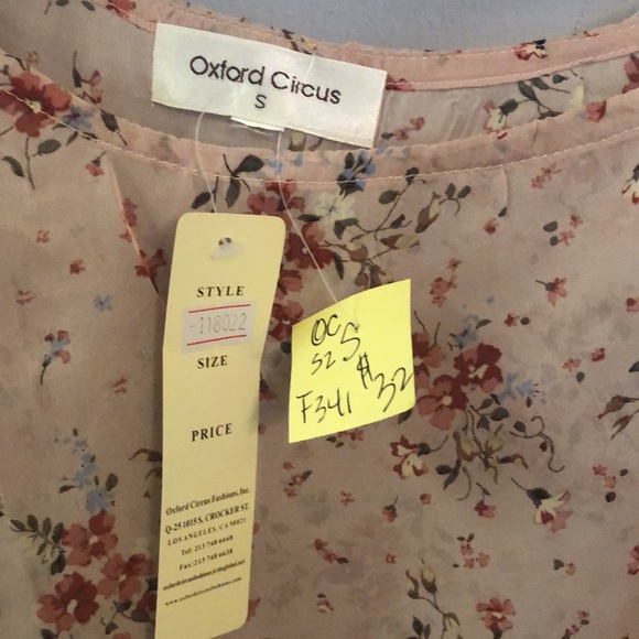 Oxford Circus pink sheer cape top. So beautiful! Has armhole on right side - Picture 4 of 5